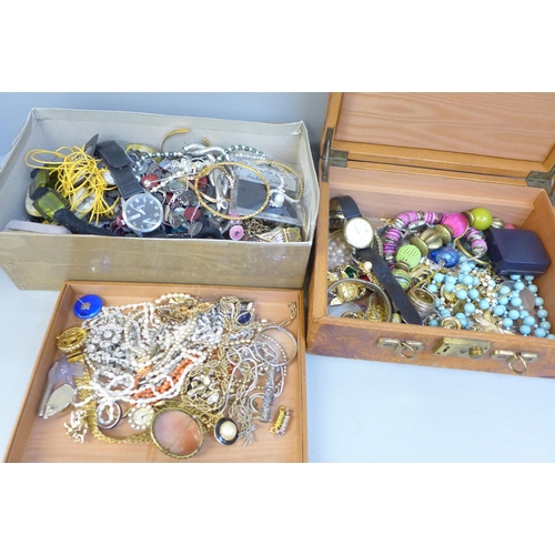 715 - Two boxes of costume jewellery