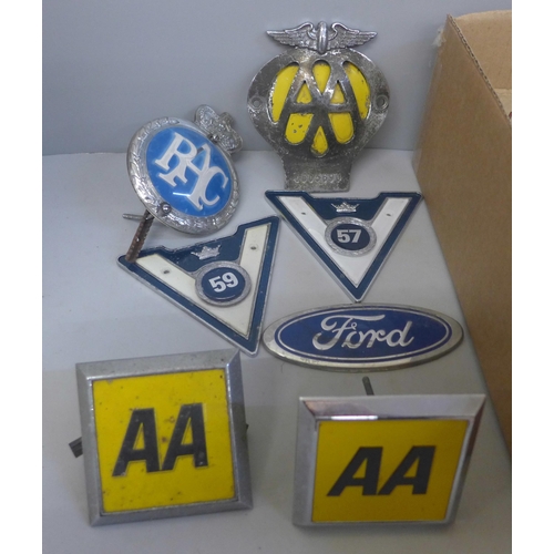 730 - Motoring badges and ephemera, including RAC and AA, etc.