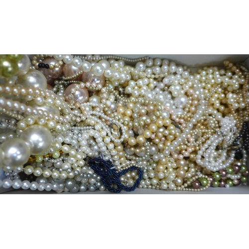 772 - A collection of mixed pearl necklets and bracelets