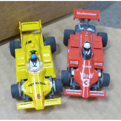 797 - Two model motor racing games, Tyco Nigel Mansell and Micro Scalextric Street Mayhem