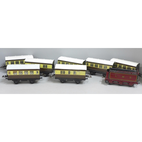 823 - Hornby O gauge rolling stock, (8)