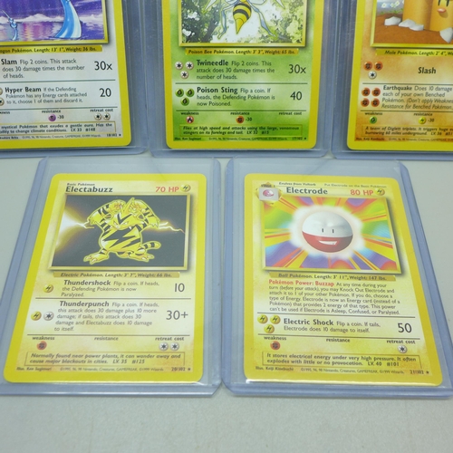 845 - Five rare base set vintage Pokemon cards