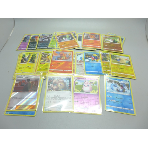 853 - 50 Holographic/reverse holographic Pokemon cards