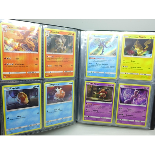 856 - A complete Detective Pikachu set 18/18 with folder