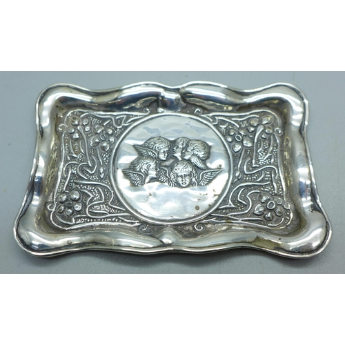 902 - A silver pin or card tray with Reynolds Angels detail, Birmingham 1904, 34g, 6.5cm x 10.5cm