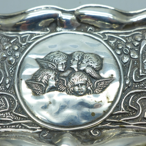 902 - A silver pin or card tray with Reynolds Angels detail, Birmingham 1904, 34g, 6.5cm x 10.5cm