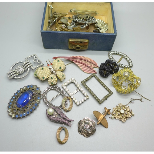 948 - Vintage jewellery