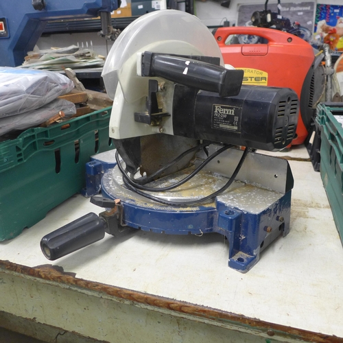 2006 - A Ferm FKZ-250 240v 1400w chop saw (damaged handle)