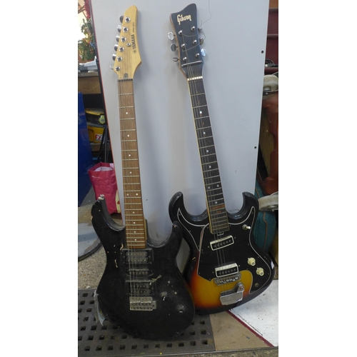 2082 - Two electric guitars including Yamaha ERG 121C and replica Gibson