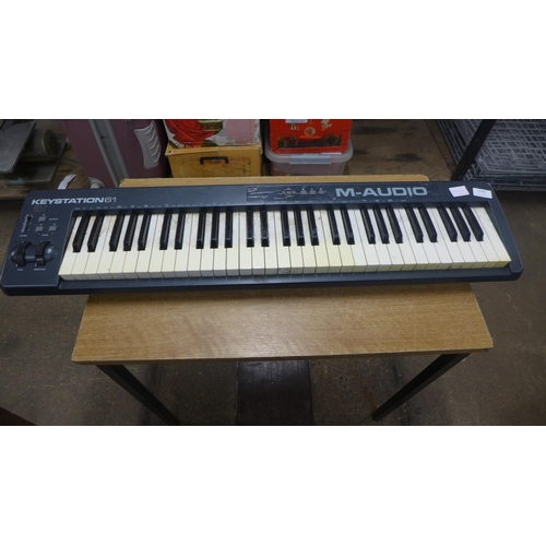 2146 - A Keystation 61 M-Audio keyboard