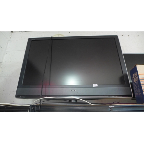 2160 - A Sony Bravia 40