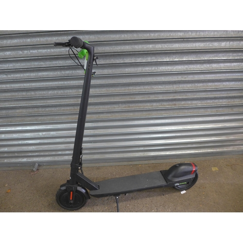 2191 - A Li-Fe 250 Air Pro electric scooter - sold as seen (police repossession) - including replacement pa... 