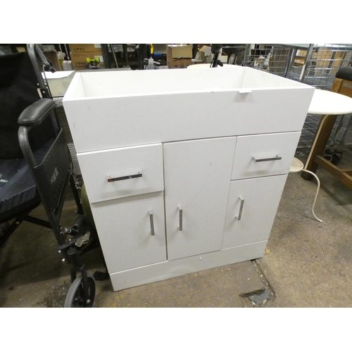 2250 - A bathroom vanity unit