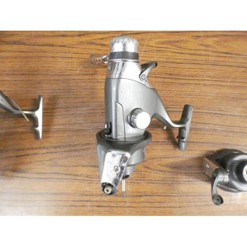 2318 - 2 Ultra Cast 1090 fishing reels and spool