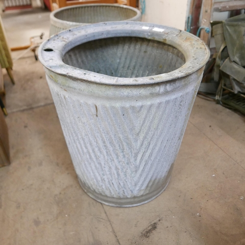 211 - A galvanised dolly tub