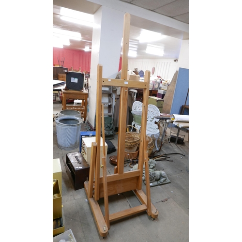 214 - A large beech artist's easel