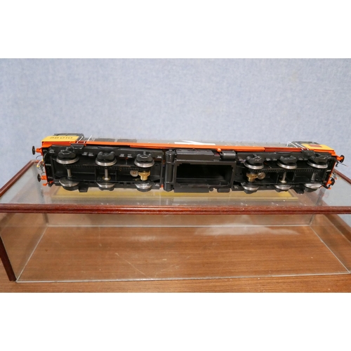 215 - An O scale hand-built class British Railways 58 diesel locomotive on plinth in glass case. The model... 