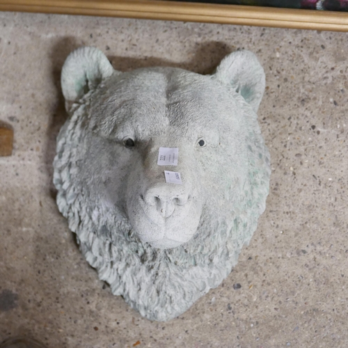 222 - A concrete bear's face