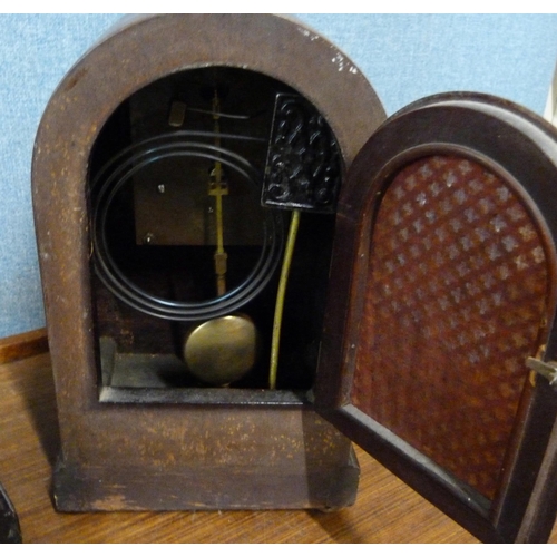 270 - Two early 20th Century mantle clocks