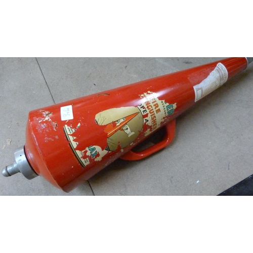 303 - A Mini Max Type A 1970s water fire extinguisher and an earlier bracket for a fire extinguisher