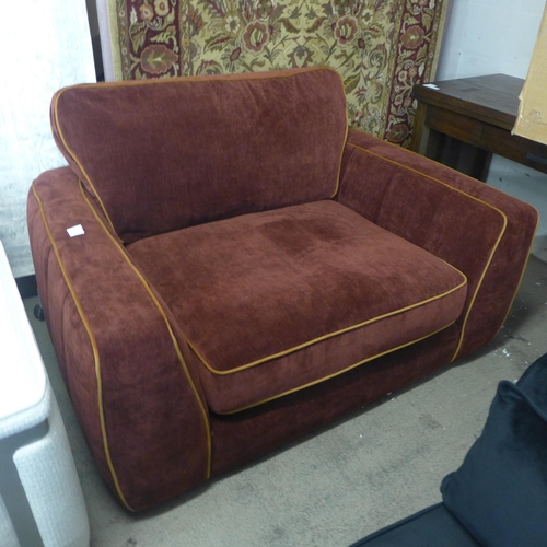 1515 - A chestnut velvet upholstered loveseat