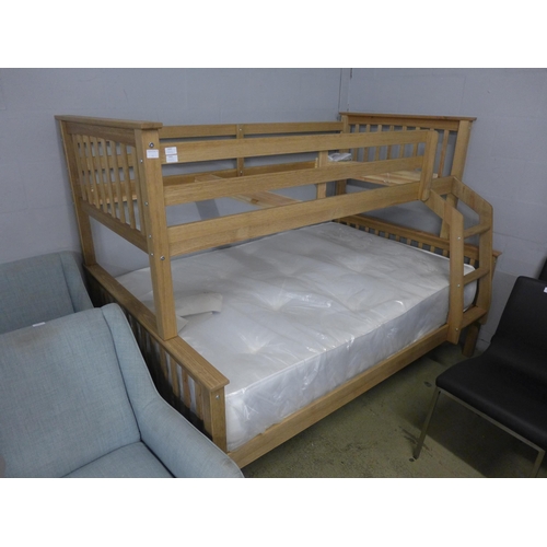 1605 - A wooden bunk bed, boxed * this lot is subject to VAT