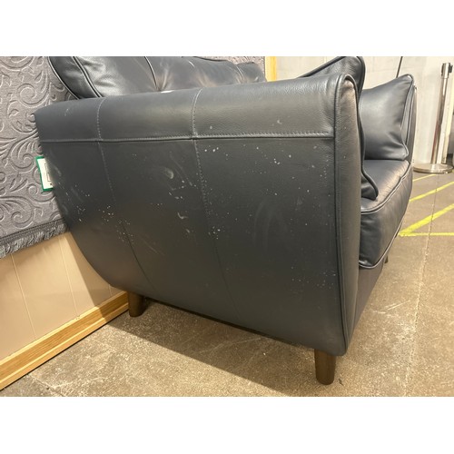 1490 - A Hoxton dark blue leather loveseat and footstool