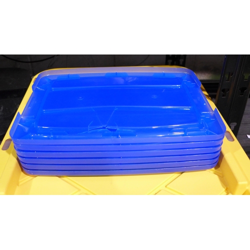 3012 - Iris 15L Storage Box Pack and 102L Clear Storage Tote (310-79, 87) * This lot is subject to VAT