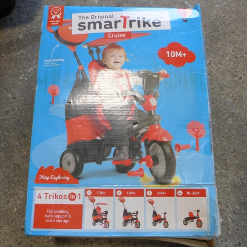 3082 - Child's ride-on Smart 4-in-1 Trike