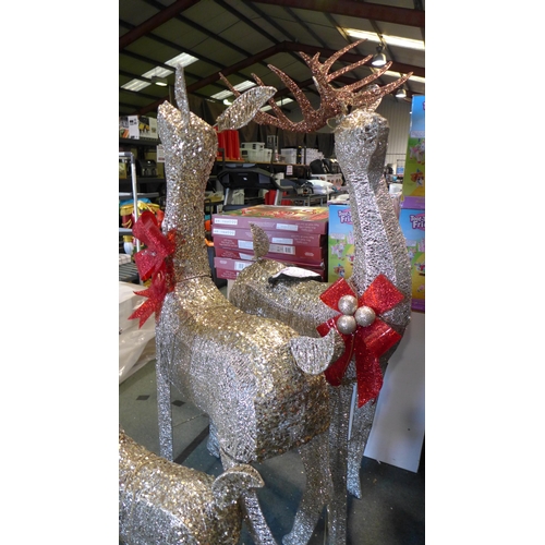 3087 - Set Of 3 LED Deer Family, original RRP £199.99 + VAT (310-167) * This lot is subject to VAT