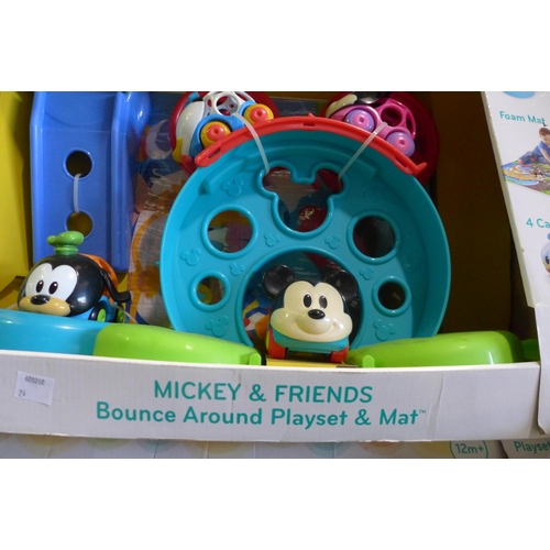 3107 - Disney Baby - Mickey and Friends - Bounce Around Playset & Mat (12m +)