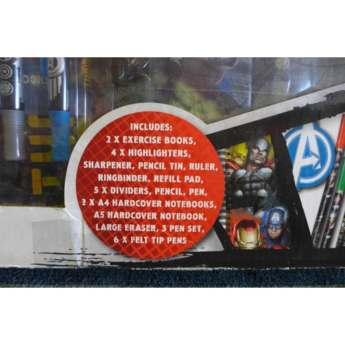 3123 - Marvel Avengers bumper stationery gift pack