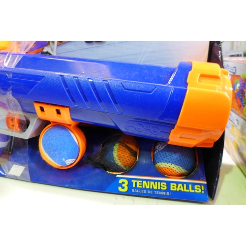 3129 - Nerf Dog tennis ball launcher