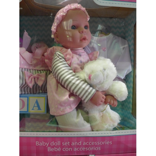 3136 - Baby Emma doll set and accessories (ages 3+)