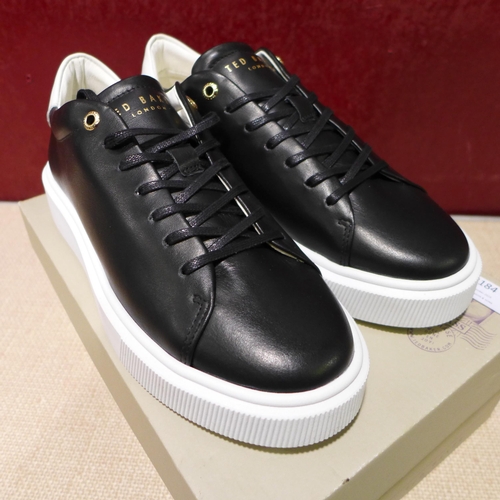 3184 - Ted Baker Black Trainers (Size 7) (309-384) * This lot is subject to VAT