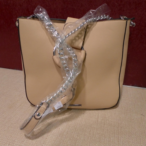 3224 - Women's nude Morgan Taylor grab bag - RRP £28