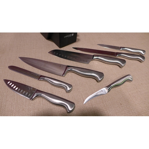 3227 - Sabatier Stainless Steel Knives & Block (310-153) * This lot is subject to VAT