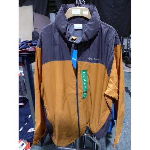 3374 - Men's Columbia two-tone Canyon Gold water-resistant zip-up hoded jacket - size XL * this lot is subj... 