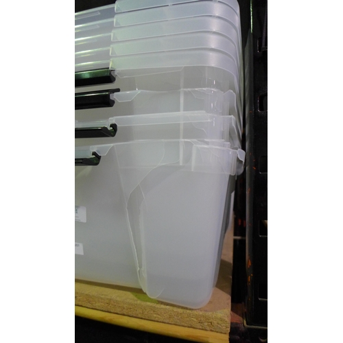 3521 - Five plastic storage boxes with lids - damaged