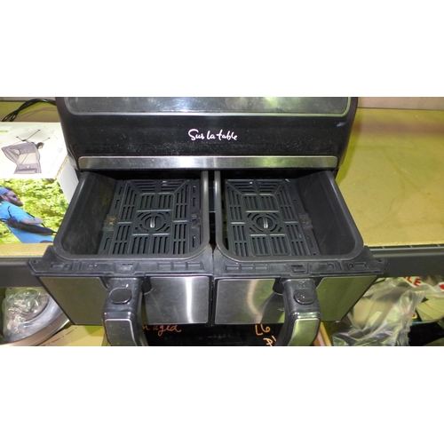 3539 - Sur La Table Double Air Fryer - 2 X 3.8L Trays  (310-137) * This lot is subject to VAT