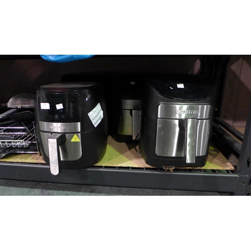 3549 - Scrap lot to include Sabatier Expandable Dishrack and Gourmia Air Fryer 7Qt   (310-39,133,134,138) *... 