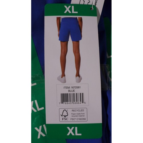 3051 - Five pairs of women's blue Tuff Athletics shorts - size XL * this lot is subject to VAT