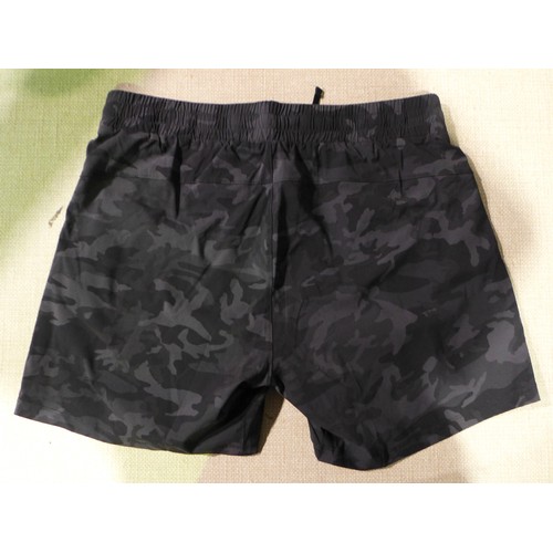 3075 - Five pairs of women's black and grey camo Tuff Athletics shorts - size XL * this lot is subject to V... 