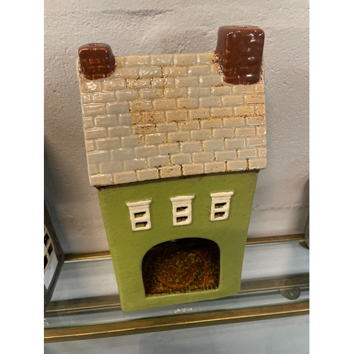 1327 - A ceramic tealight house, H 26cms (570809)   #