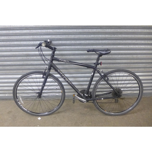 2222 - A Trek 7.1 Fx aluminium framed raod bike with 20