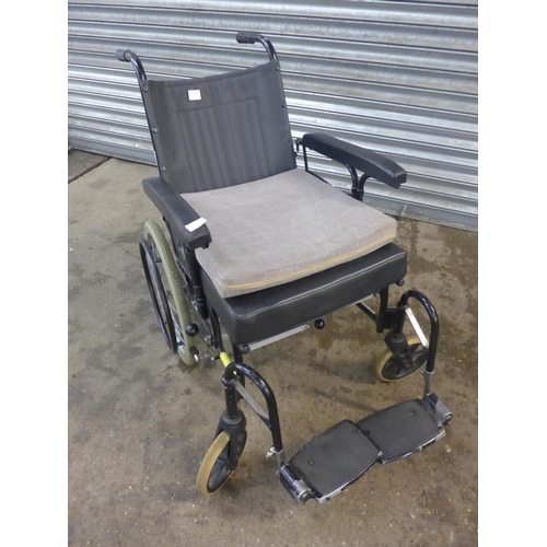 2259 - R J Mobility large wheel wheelchair