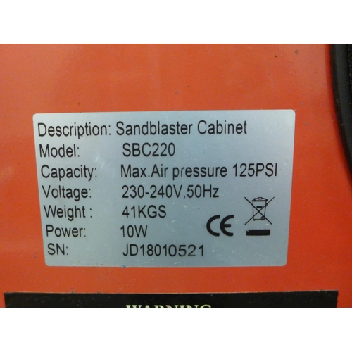 2260 - A sand blaster cabinet - model SBC220 - 240v - 10w and two bags of media