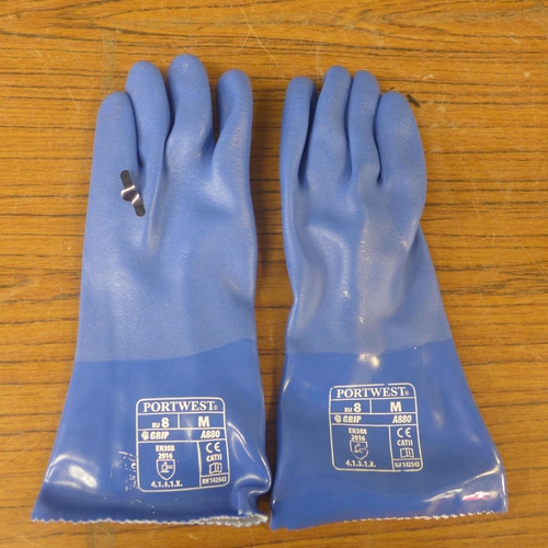 2284 - A box of approx. 96 pairs of Trawlmaster safety gloves