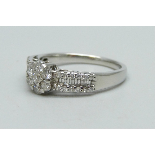 1013 - An 18ct white gold, 43 stone diamond ring, stamped Iliana, total carat weight 0.76cts, 3.7g, N