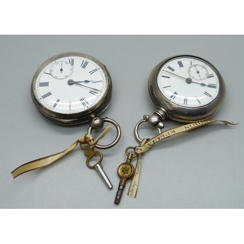 1021 - A silver pair cased pocket watch, Chester 1890, and a silver cased Waltham pocket watch